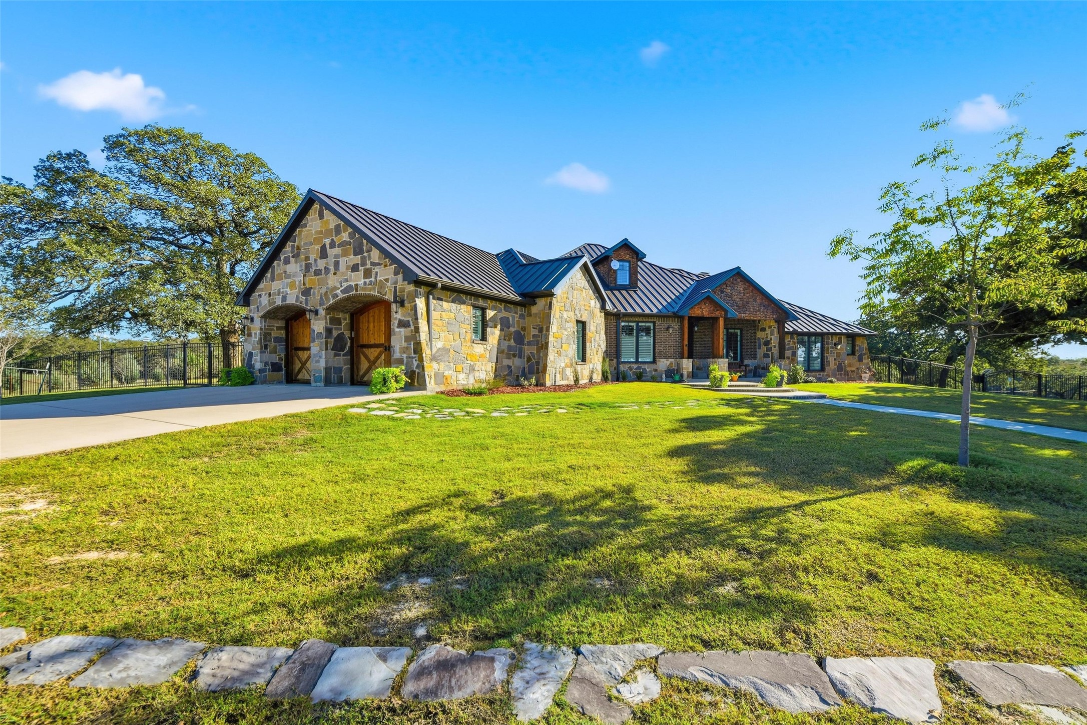 179 Private Road 4590 Boyd TX 76023