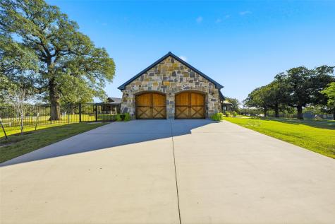 179 Private Road 4590 Boyd TX 76023