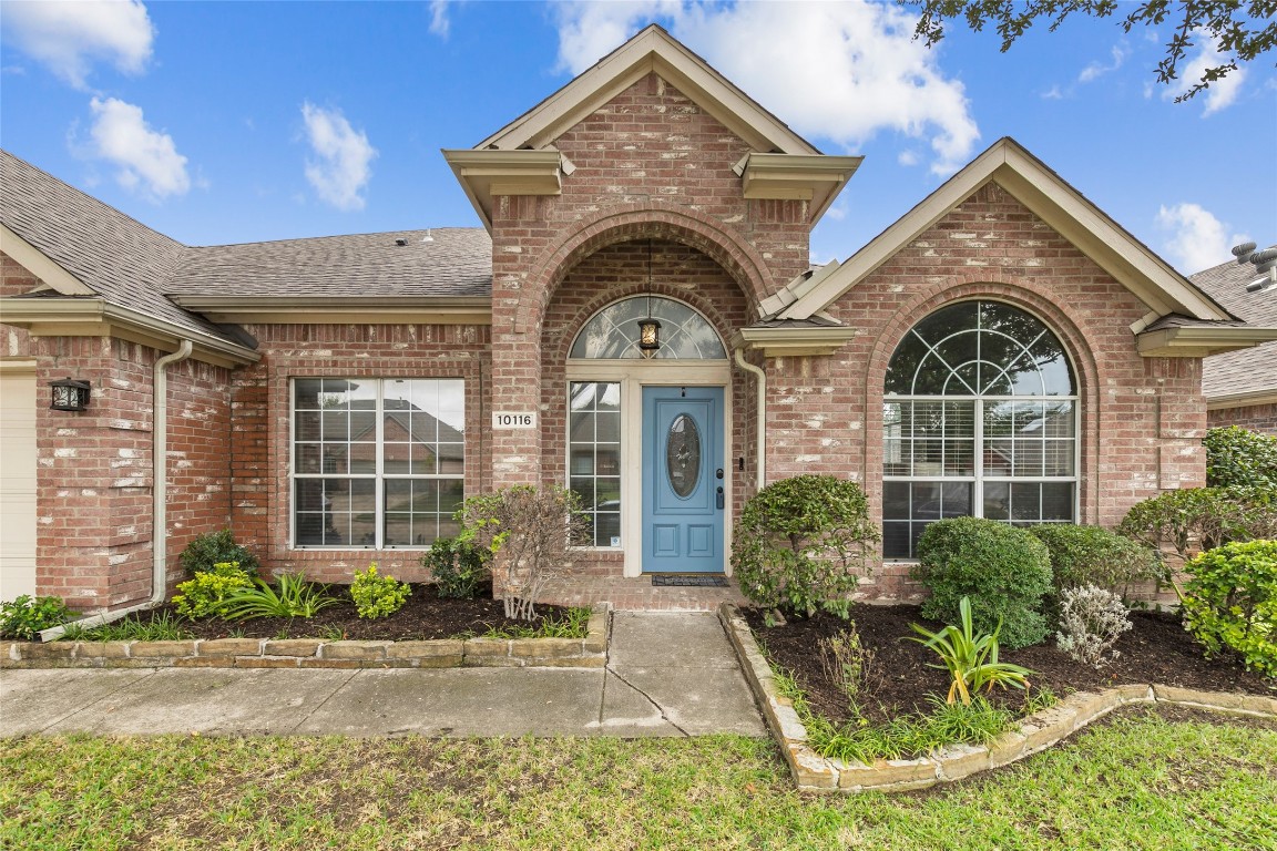 10116 Norman Court Irving TX 75063