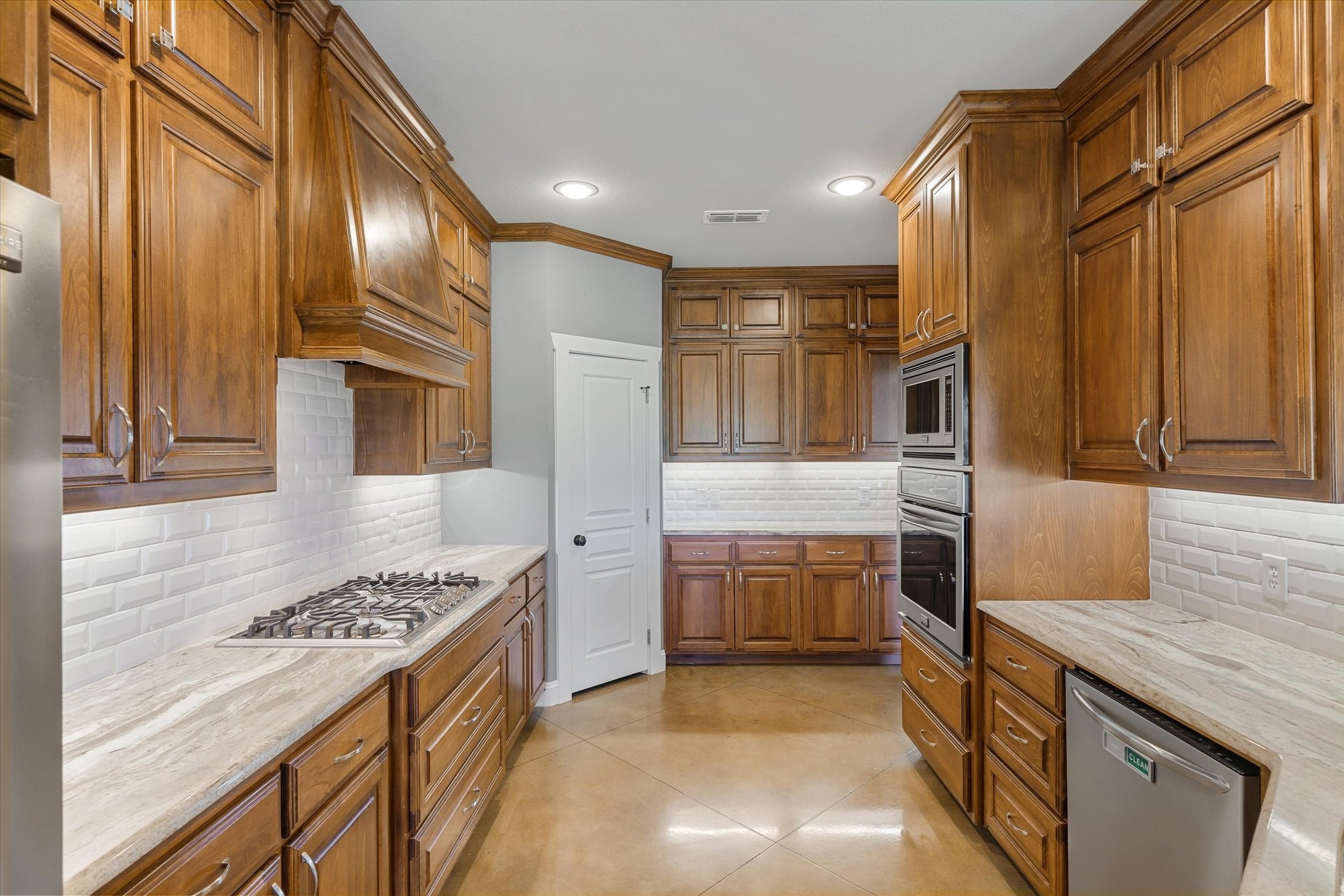 2689 Vz County Road 2511 Canton TX 75103