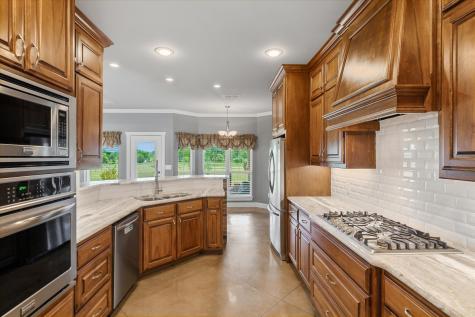 2689 Vz County Road 2511 Canton TX 75103