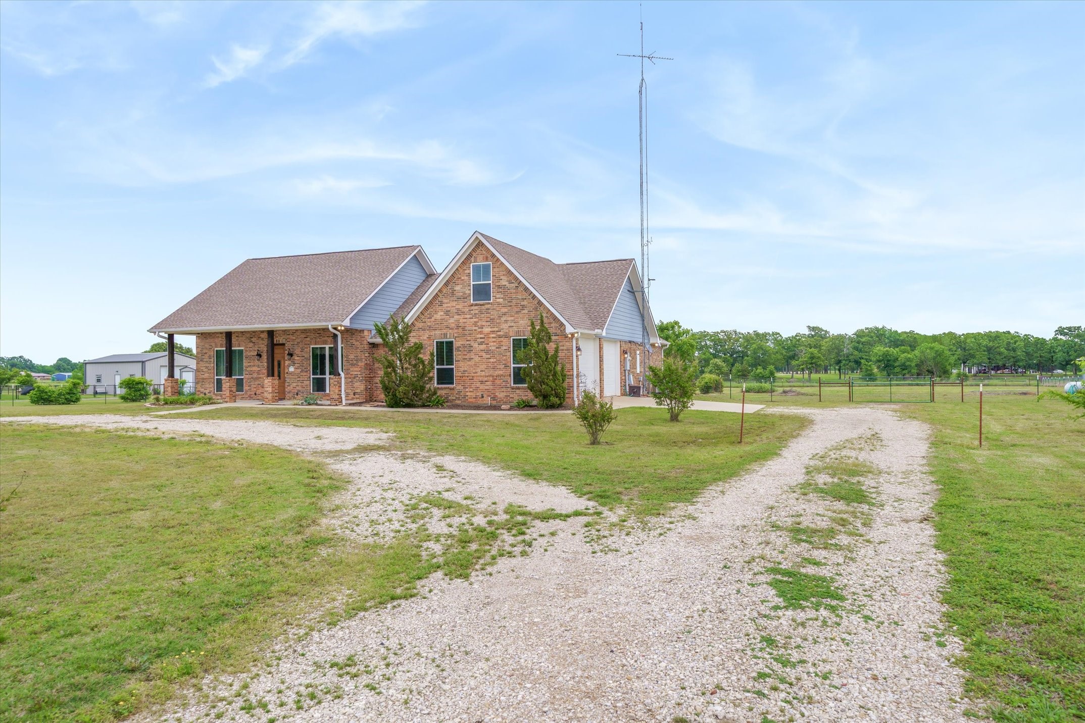 2689 Vz County Road 2511 Canton TX 75103