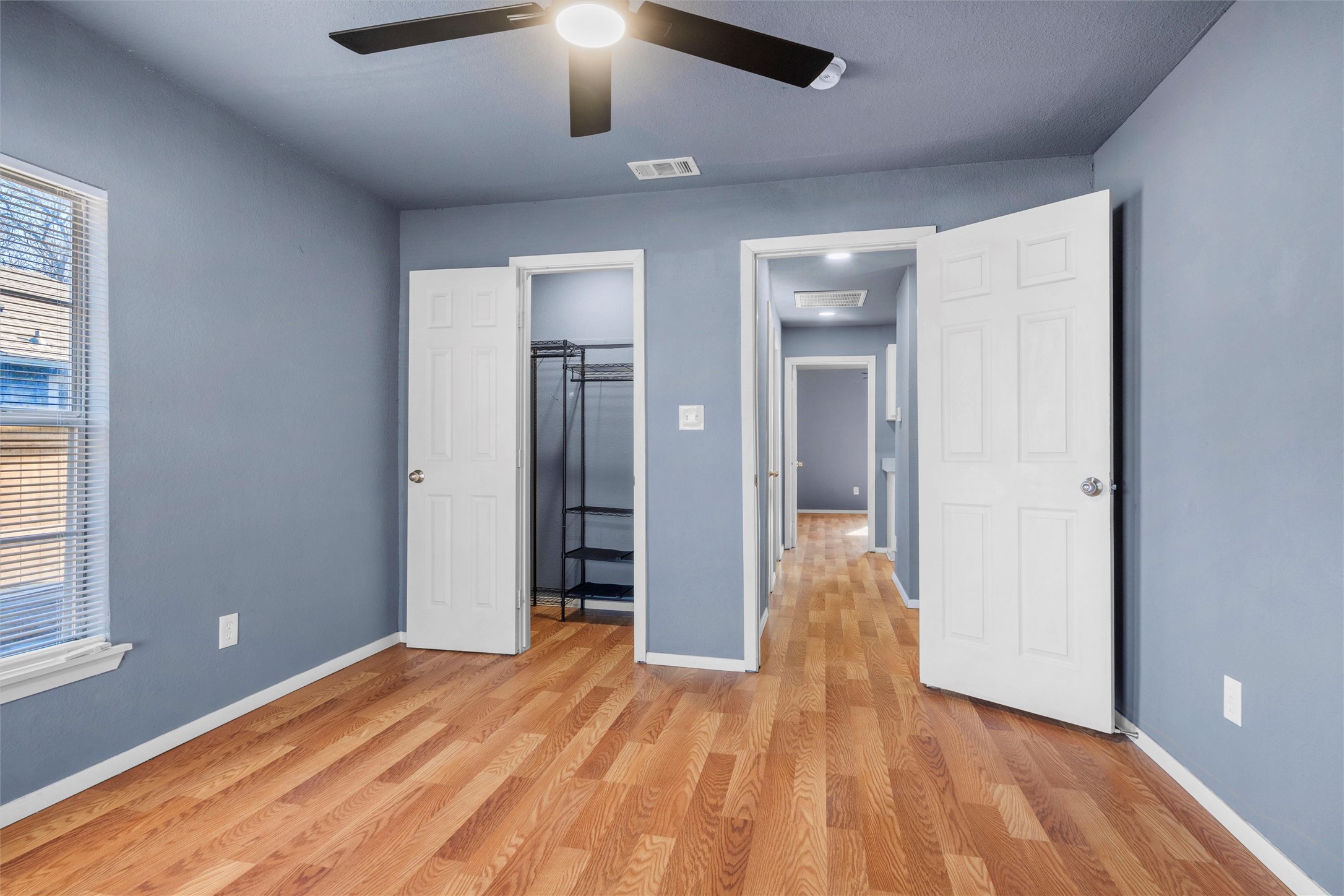 2522 W Clarendon Drive Dallas TX 75211