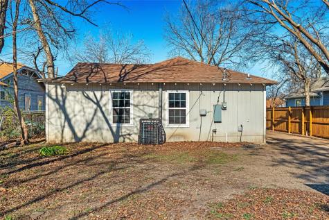 2522 W Clarendon Drive Dallas TX 75211