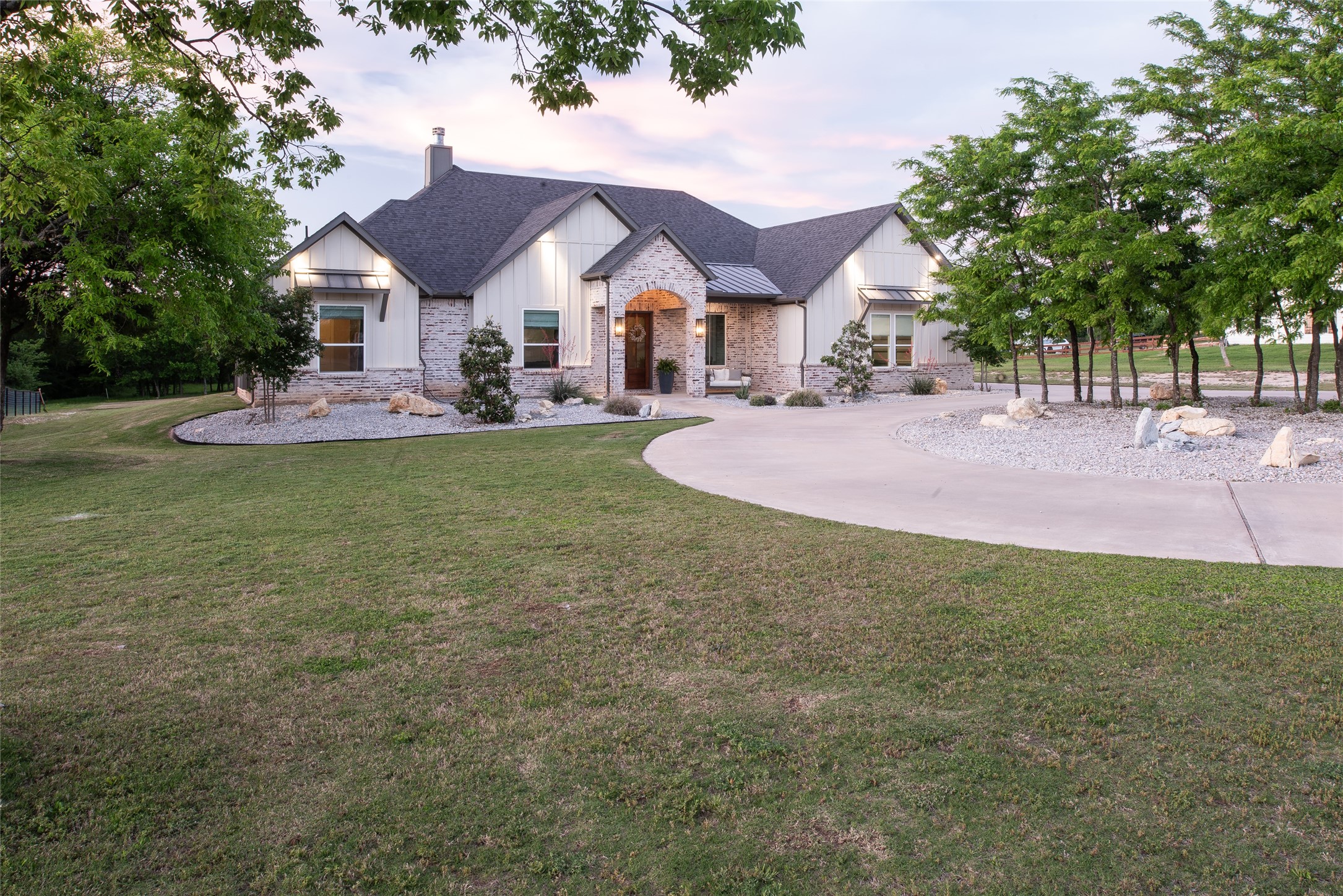 1401 Hunt Road Gunter TX 75058