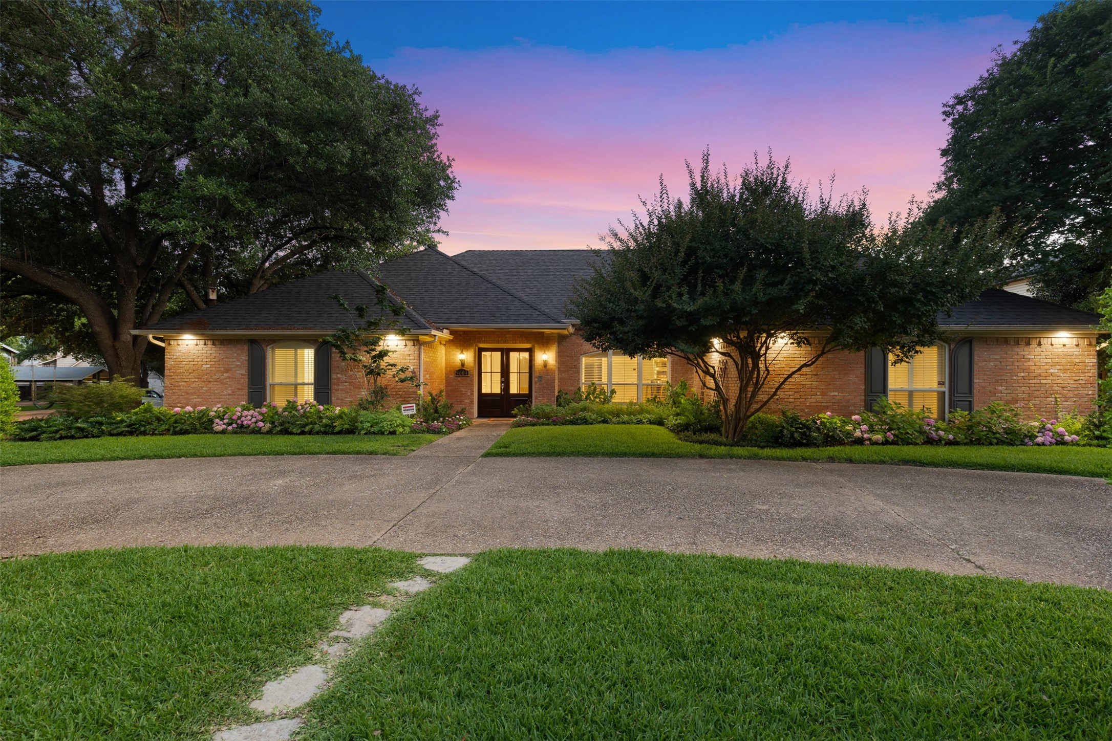 9604 Robin Meadow Drive Dallas TX 75243
