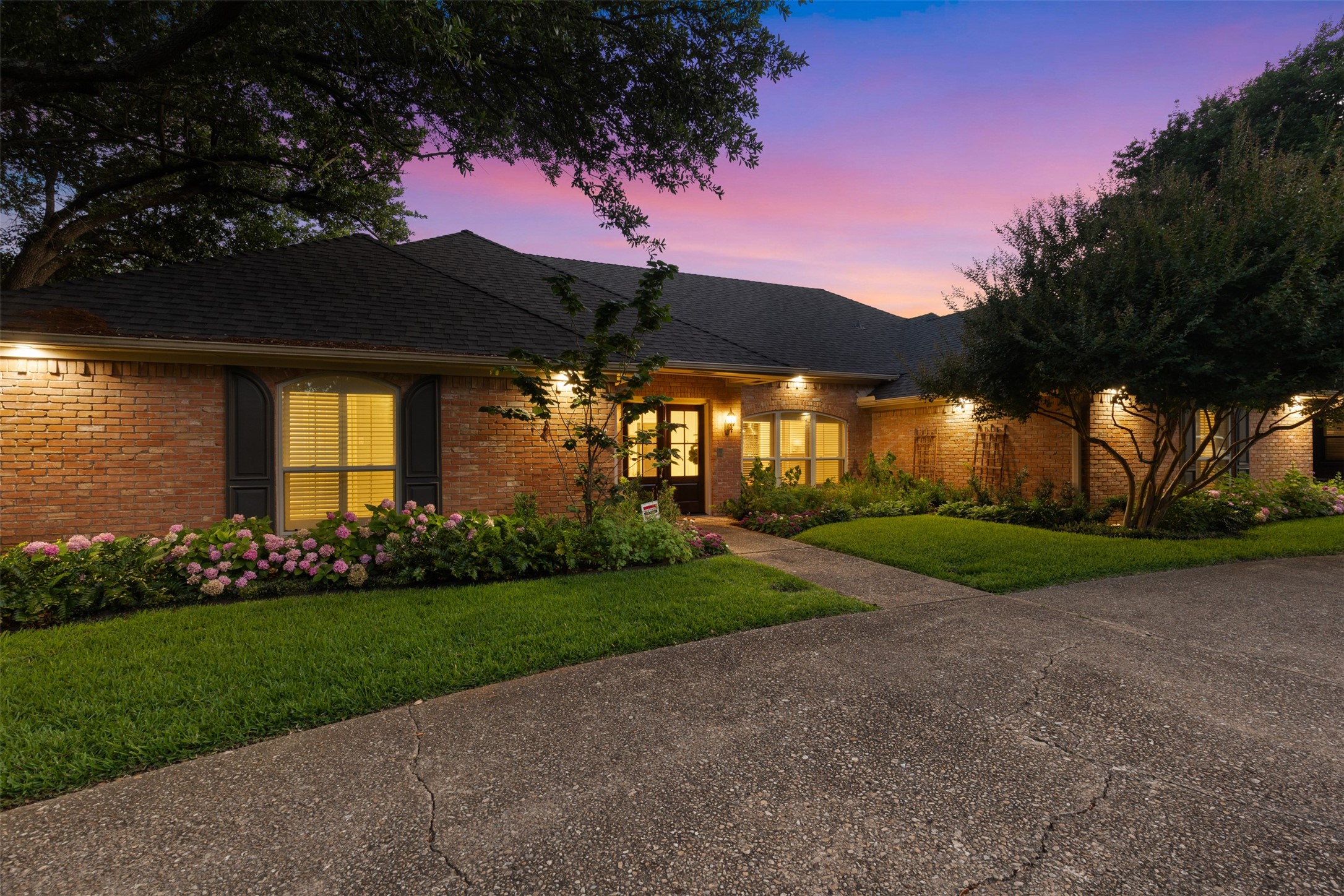 9604 Robin Meadow Drive Dallas TX 75243