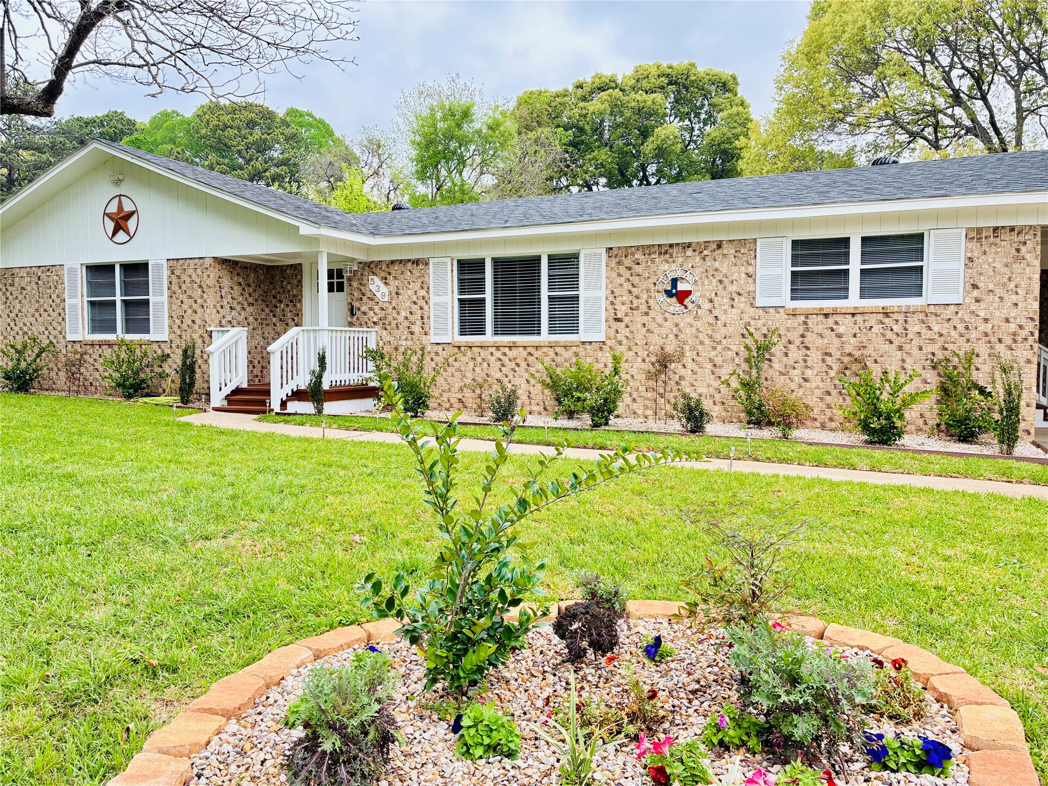 539 E Edmonson Avenue Athens TX 75751