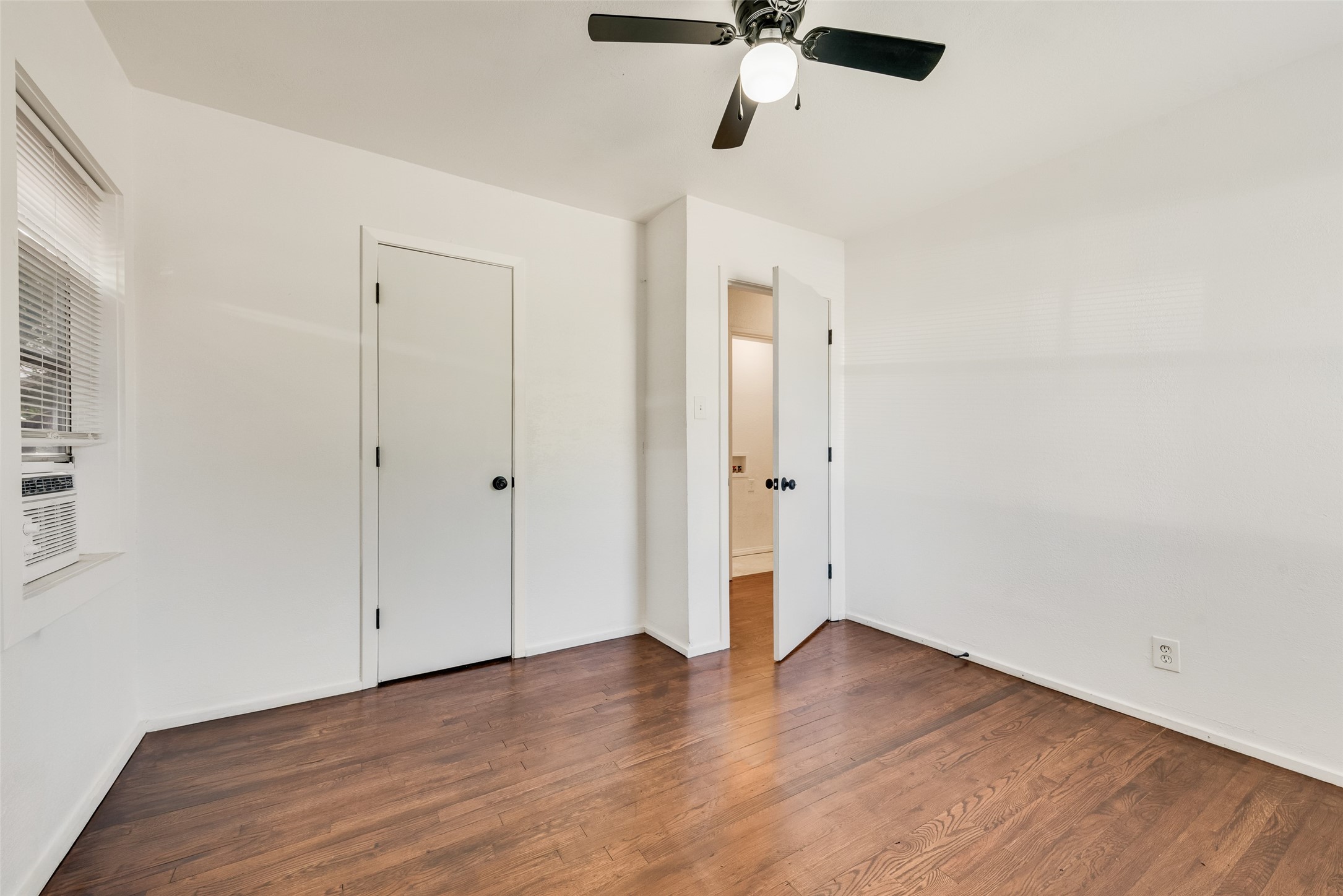 1836 Carver Avenue Fort Worth TX 76102