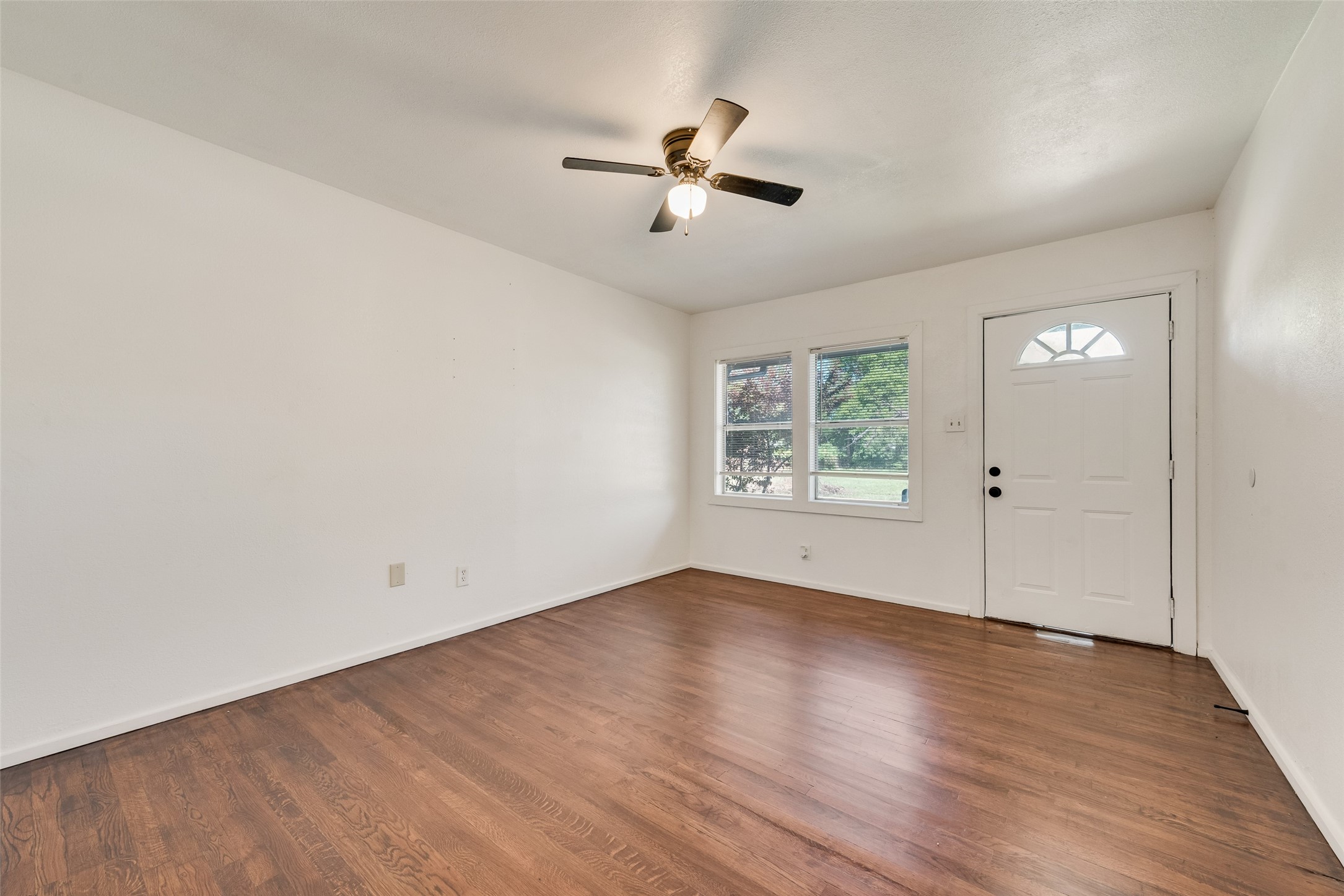 1836 Carver Avenue Fort Worth TX 76102