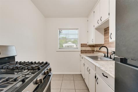 1836 Carver Avenue Fort Worth TX 76102