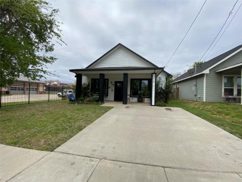 2214 Gordon Street Greenville TX 75401