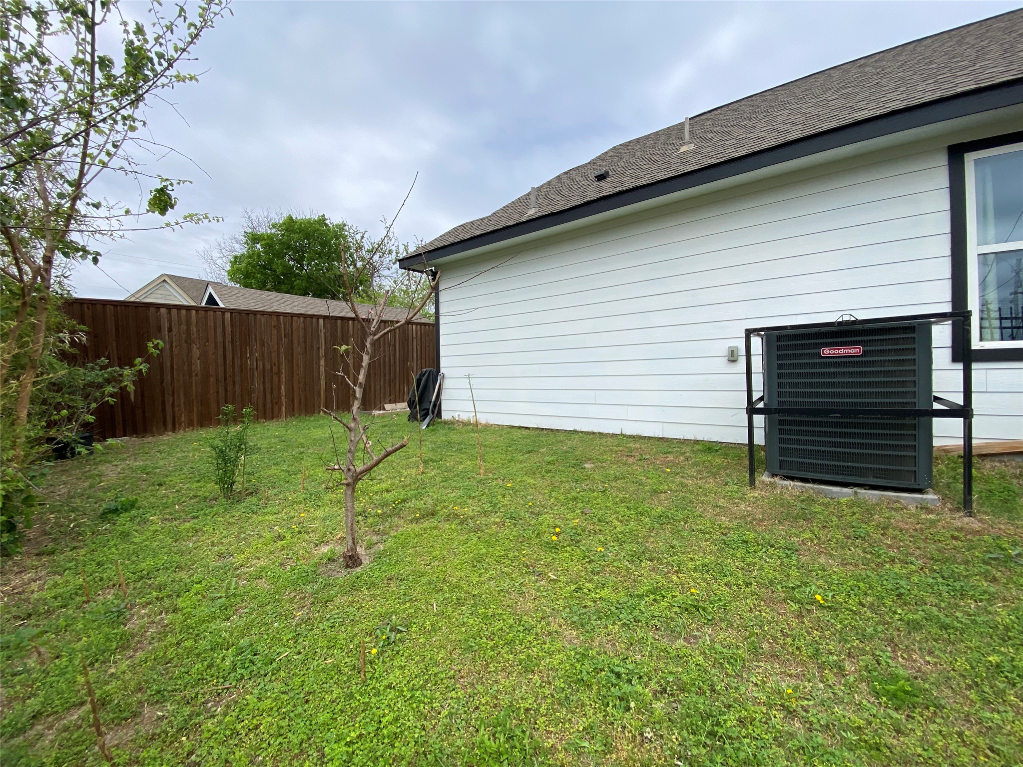 2214 Gordon Street Greenville TX 75401