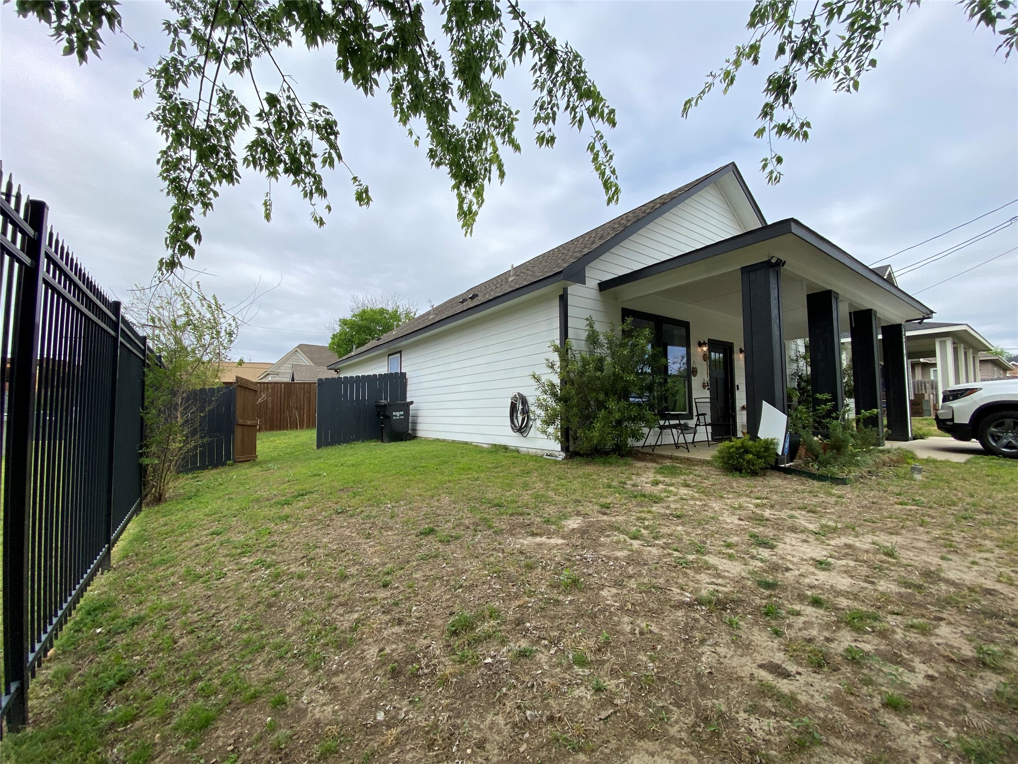 2214 Gordon Street Greenville TX 75401