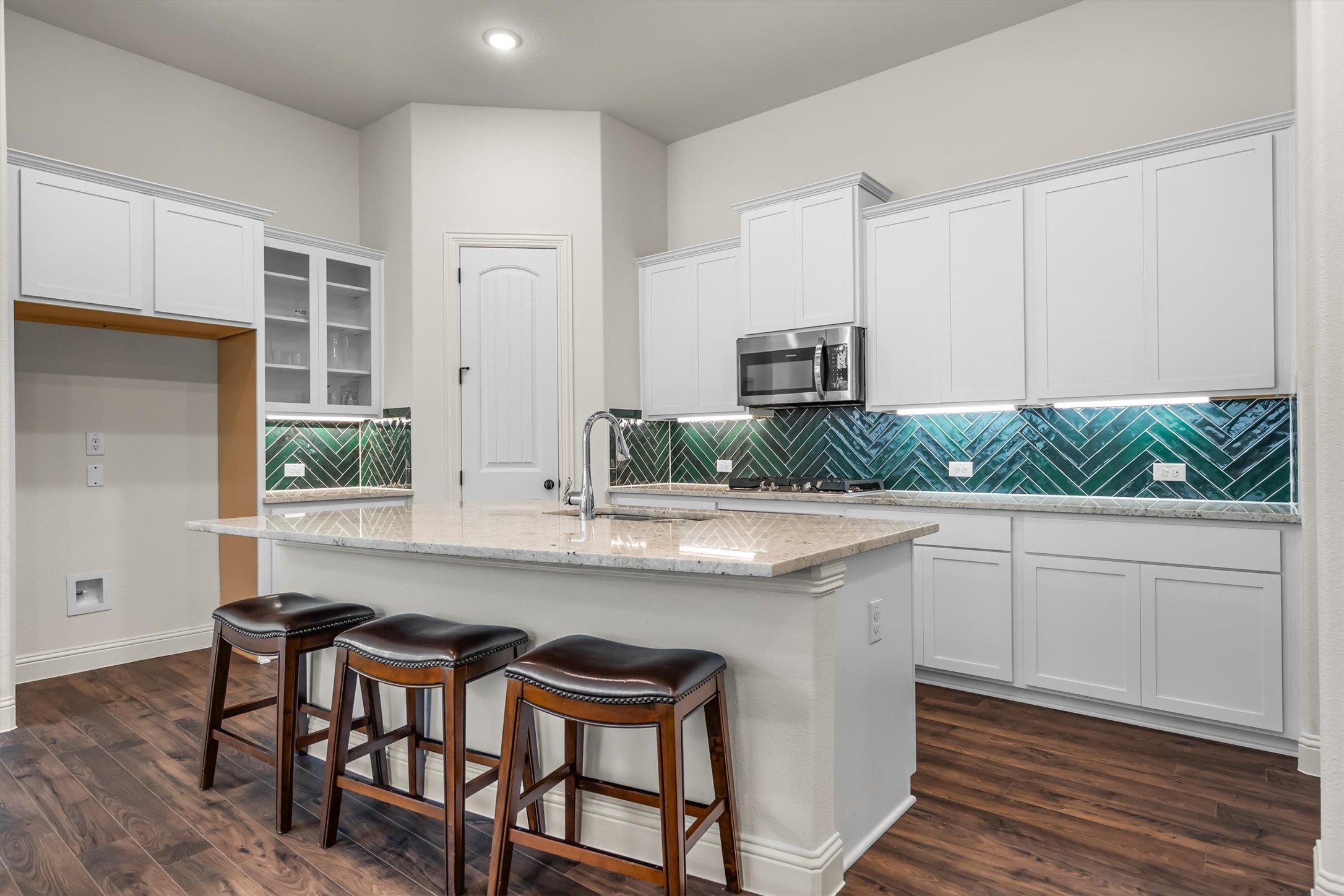 2035 Sherwood Drive Garland TX 75041