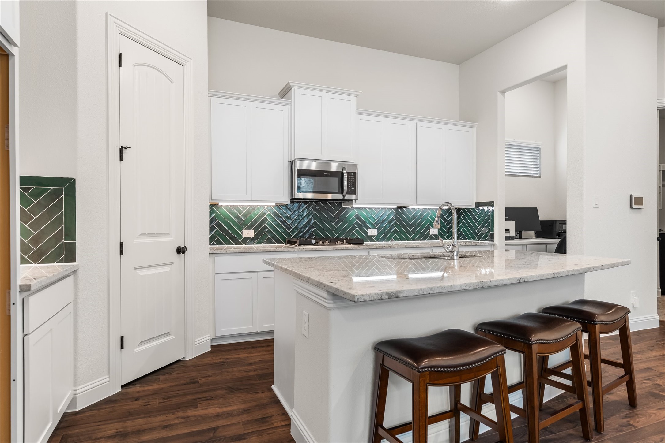 2035 Sherwood Drive Garland TX 75041