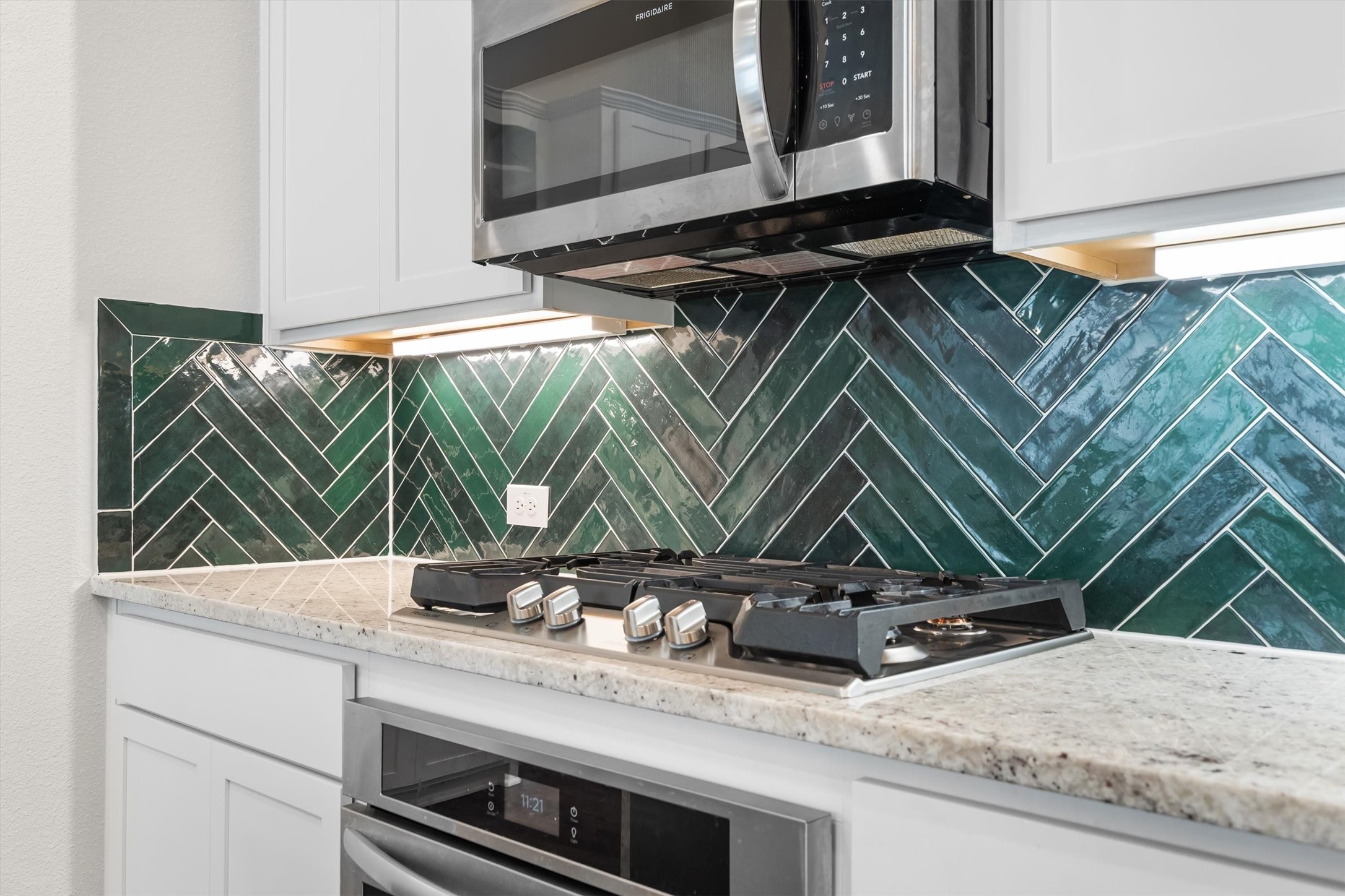2035 Sherwood Drive Garland TX 75041