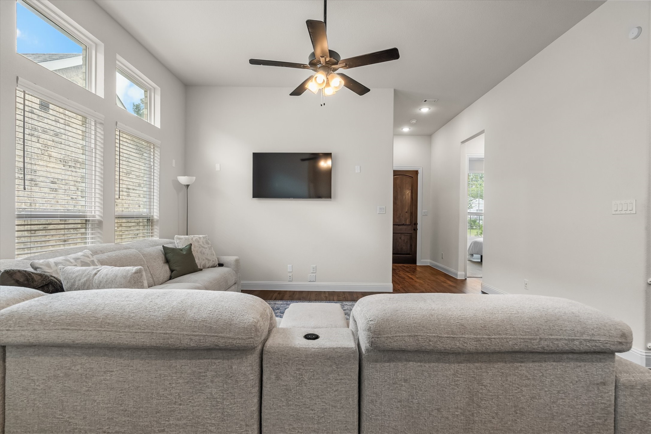 2035 Sherwood Drive Garland TX 75041