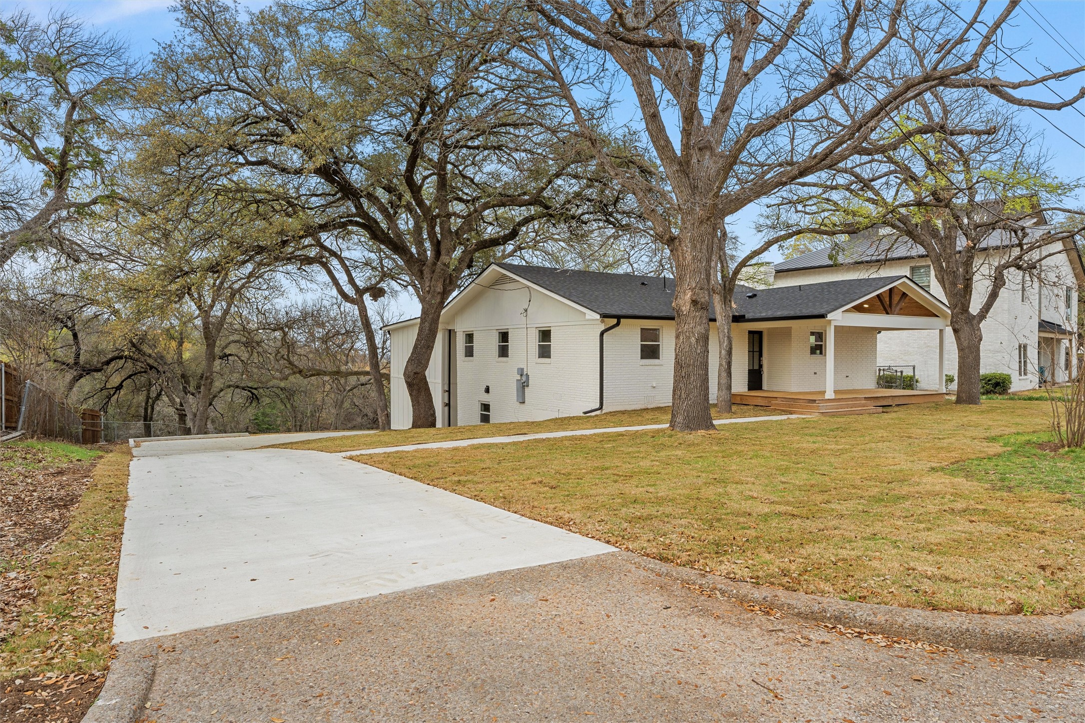 14014 Harbor Drive Woodway TX 76712