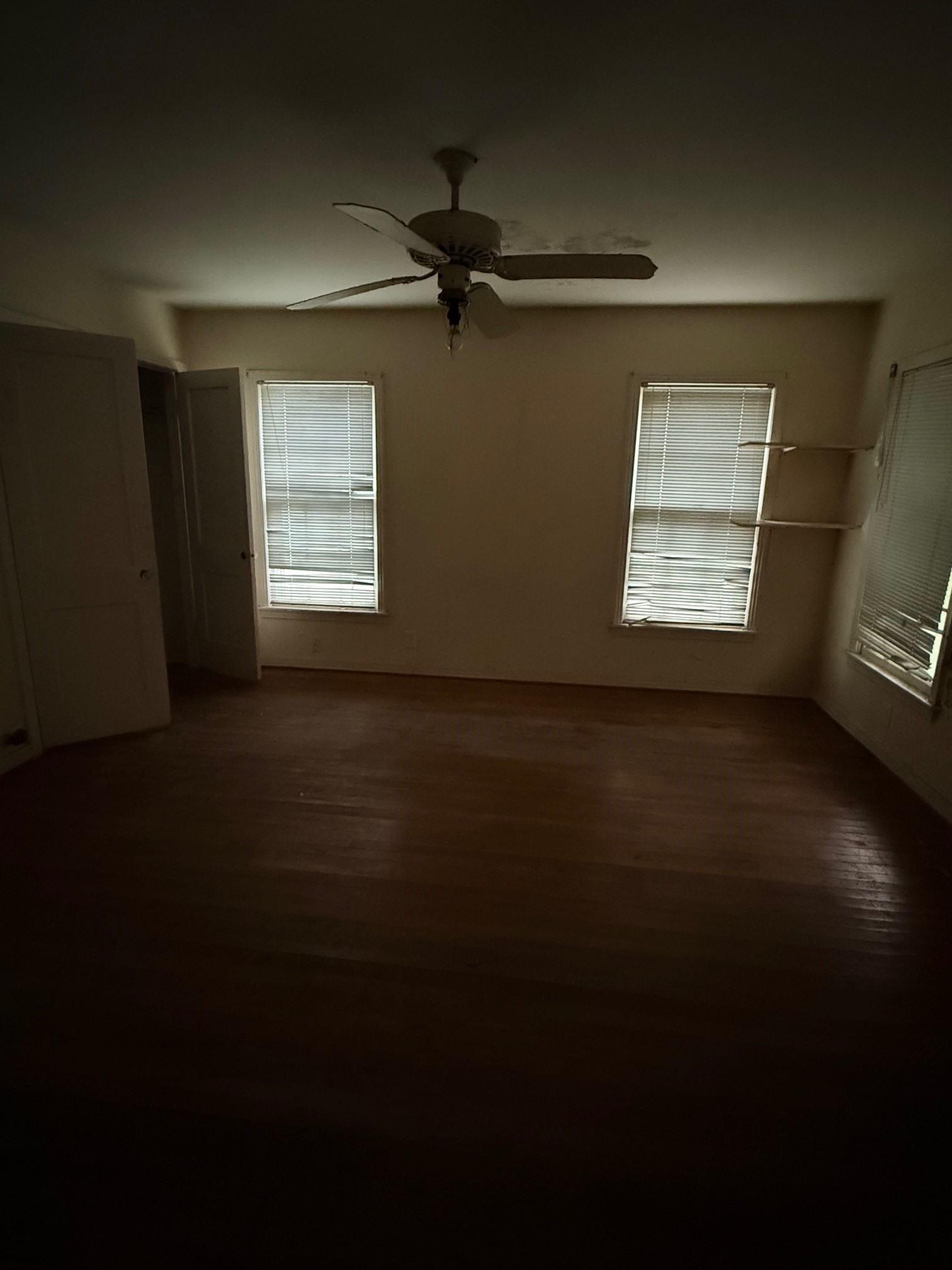 821 Hillburn Drive Dallas TX 75217