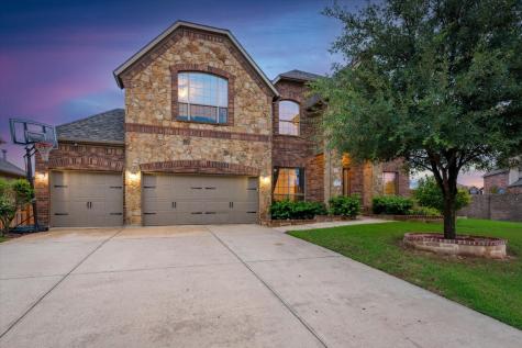 1200 Hayfield Street Roanoke TX 76262