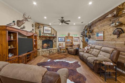 606 Hillside Circle Little Elm TX 75068