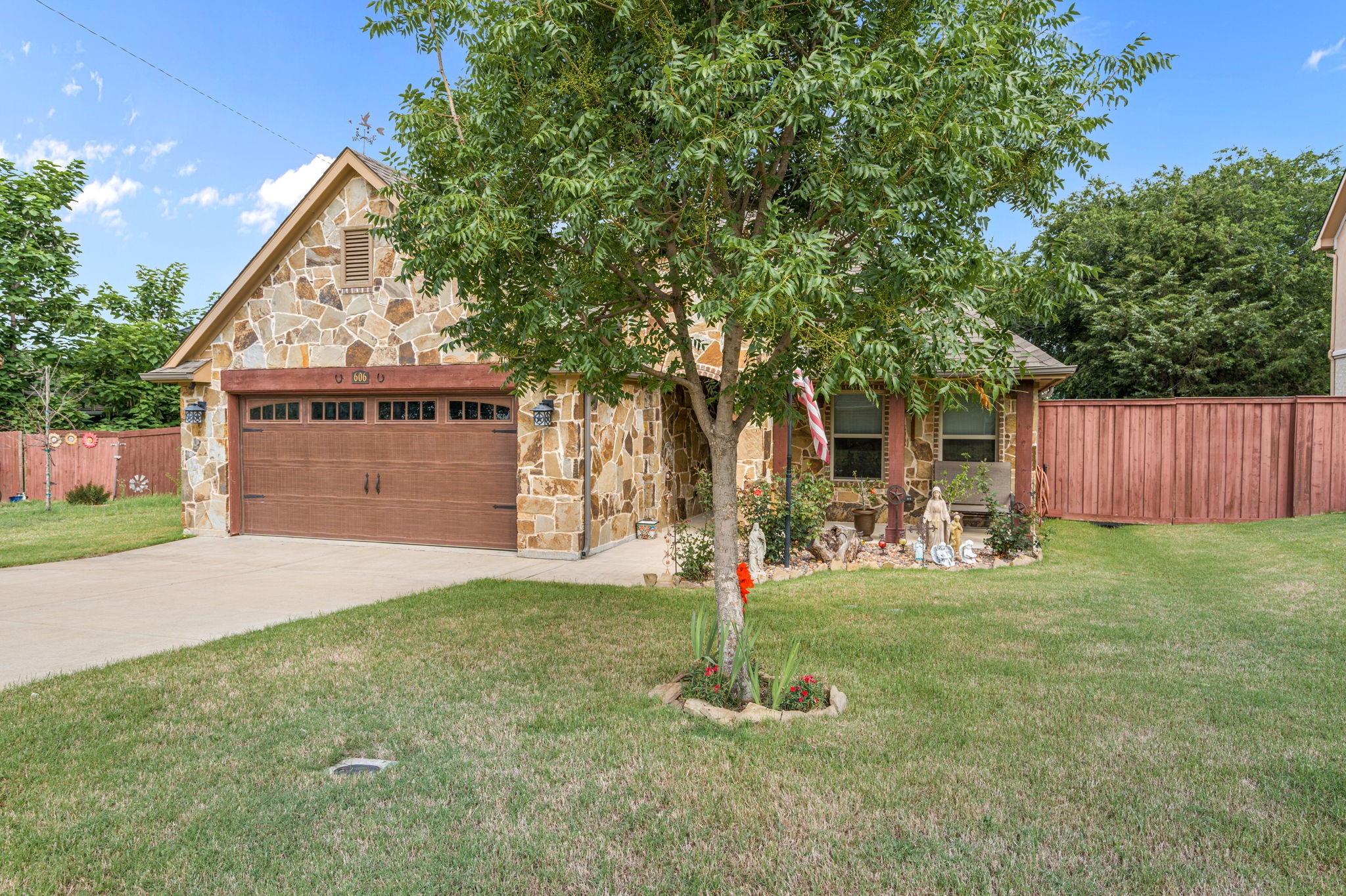 606 Hillside Circle Little Elm TX 75068