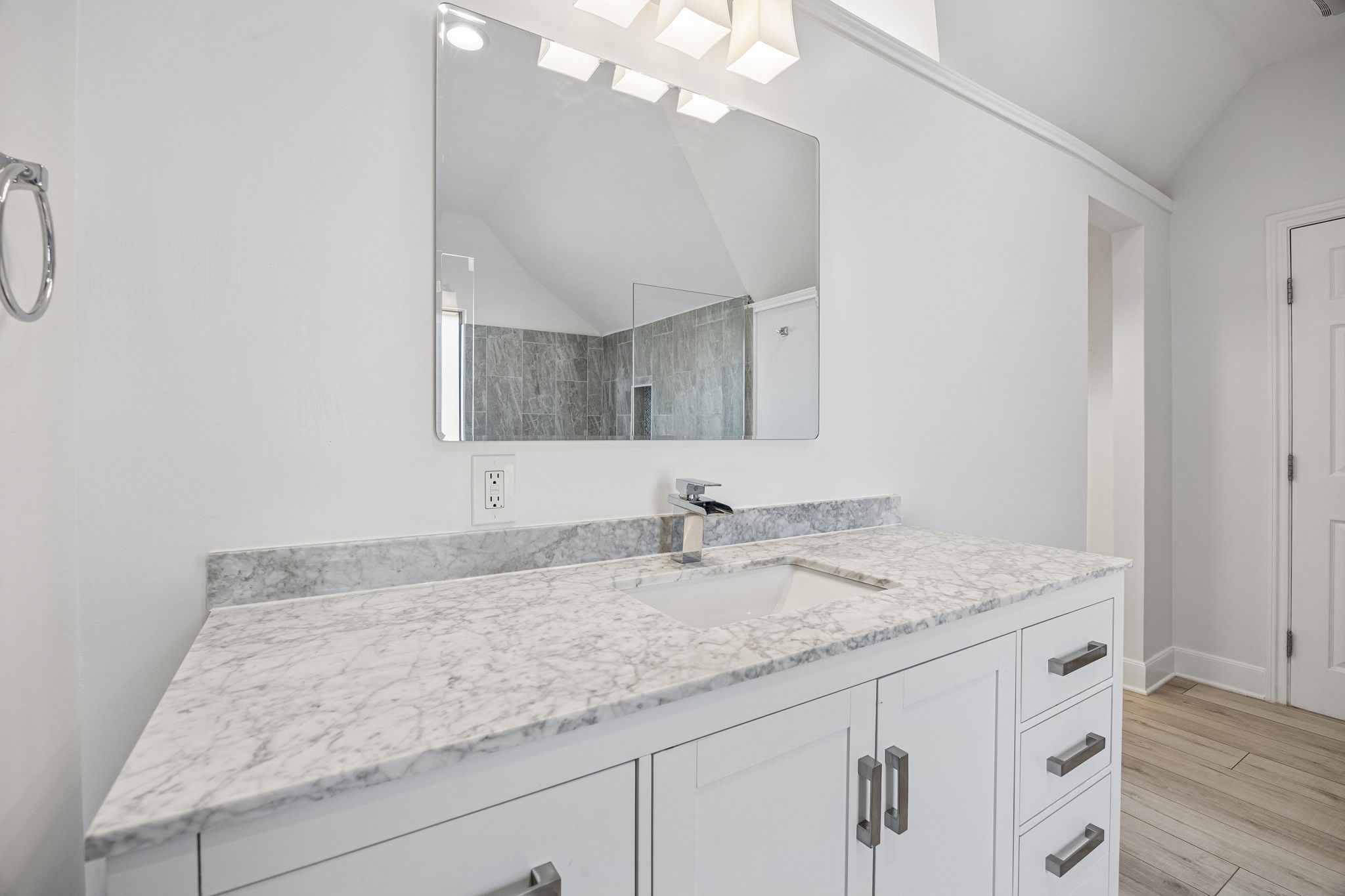 1807 Greenlea Cove Southlake TX 76092