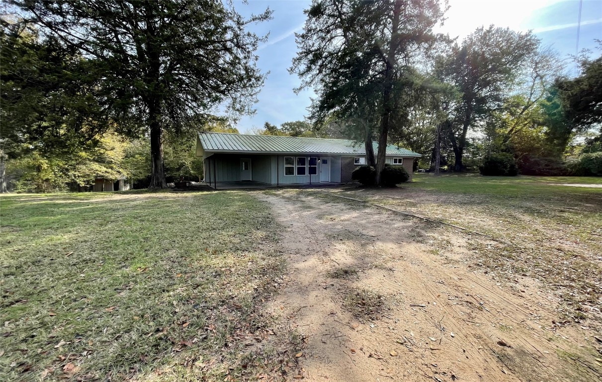 715 County Road 1181 Brashear TX 75420