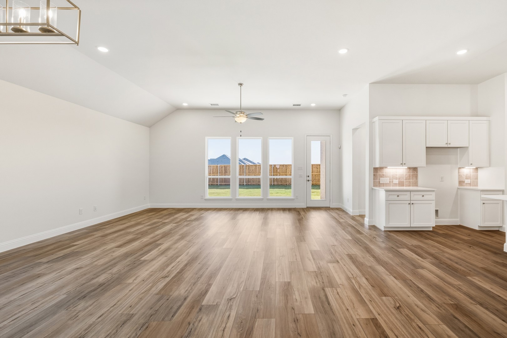 188 Mountain Laurel Drive Waxahachie TX 75165
