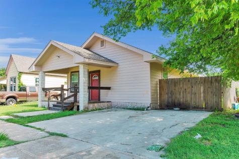 1315 E Arlington Avenue Fort Worth TX 76104