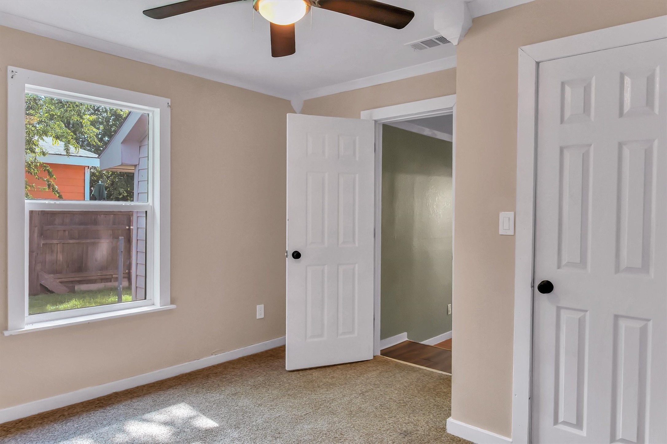 1315 E Arlington Avenue Fort Worth TX 76104
