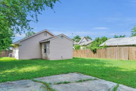 1315 E Arlington Avenue Fort Worth TX 76104