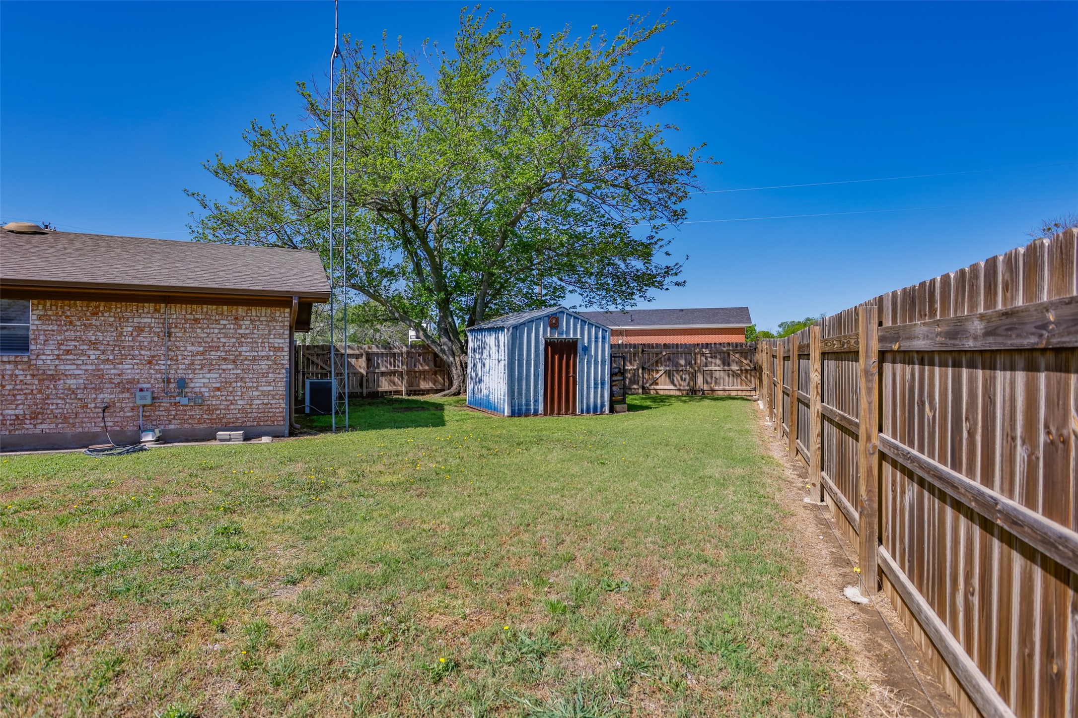 6989 W Fm 922 Era TX 76238