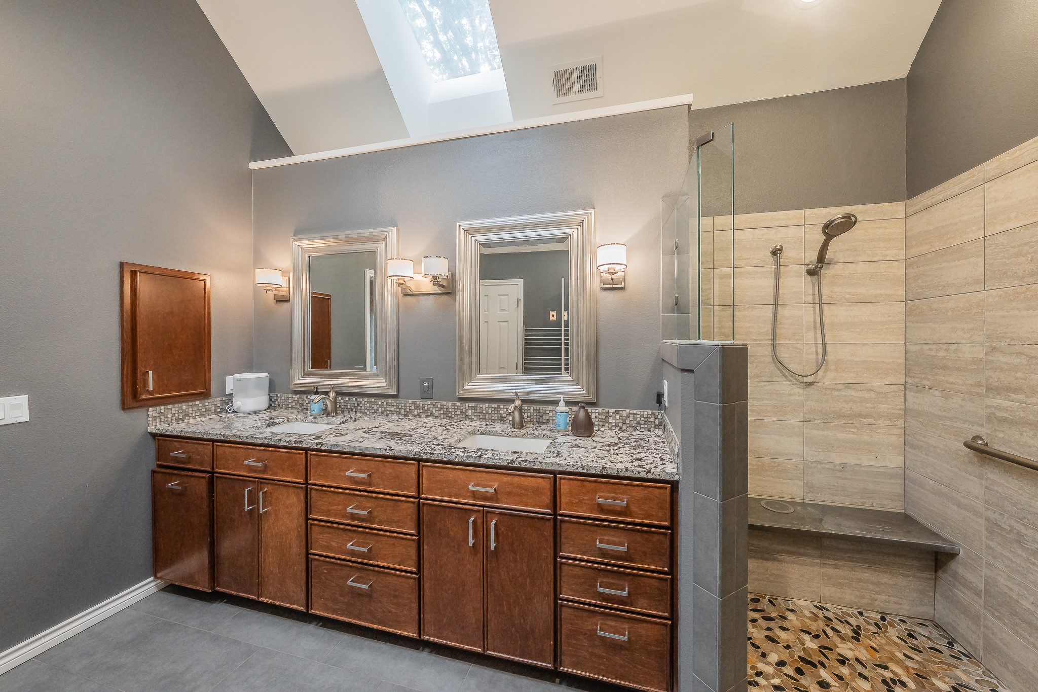 2609 Shadow Ridge Drive Arlington TX 76006