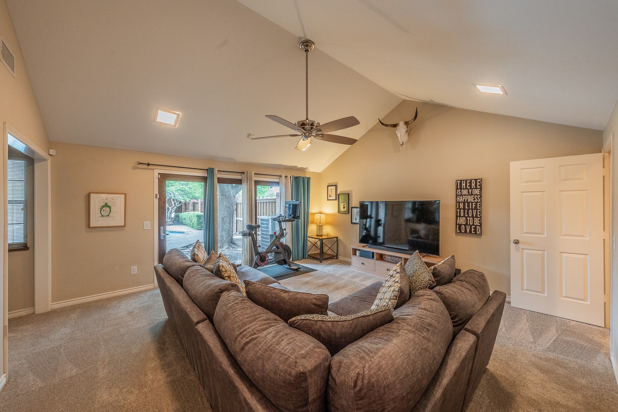 2609 Shadow Ridge Drive Arlington TX 76006