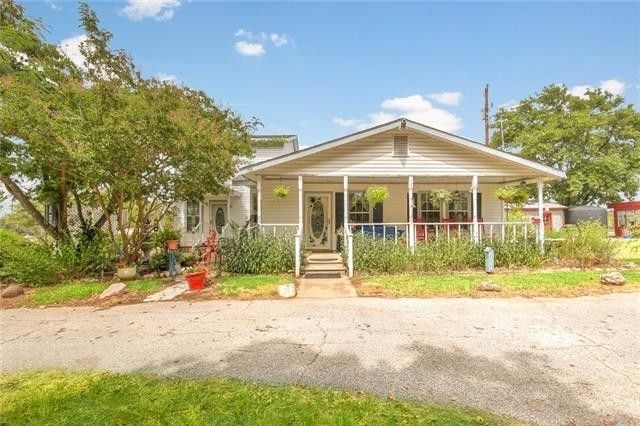 7800 County Road 802 Burleson TX 76028