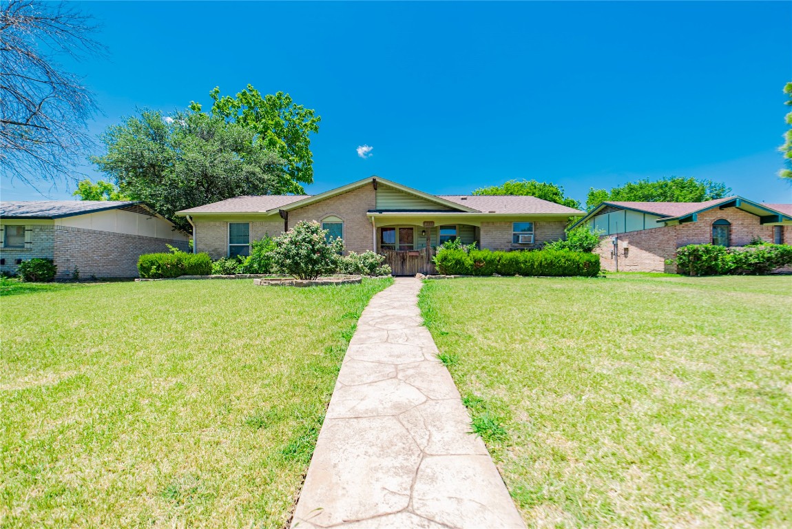 1309 Northlake Drive Garland TX 75040