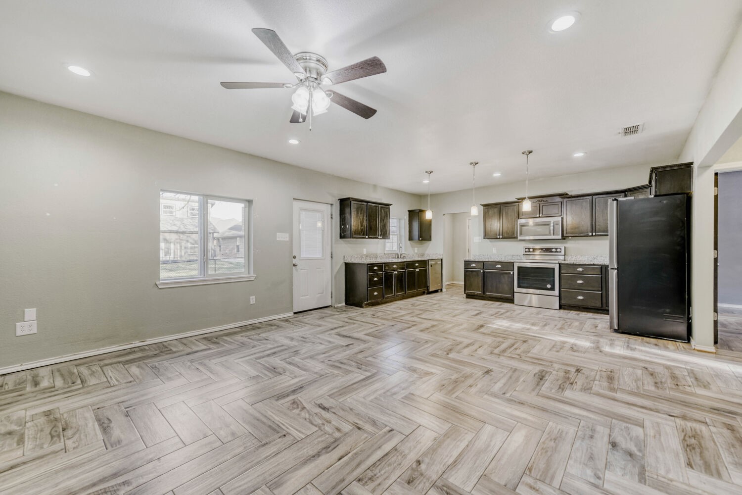 104 Lyndsey Court Boyd TX 76023