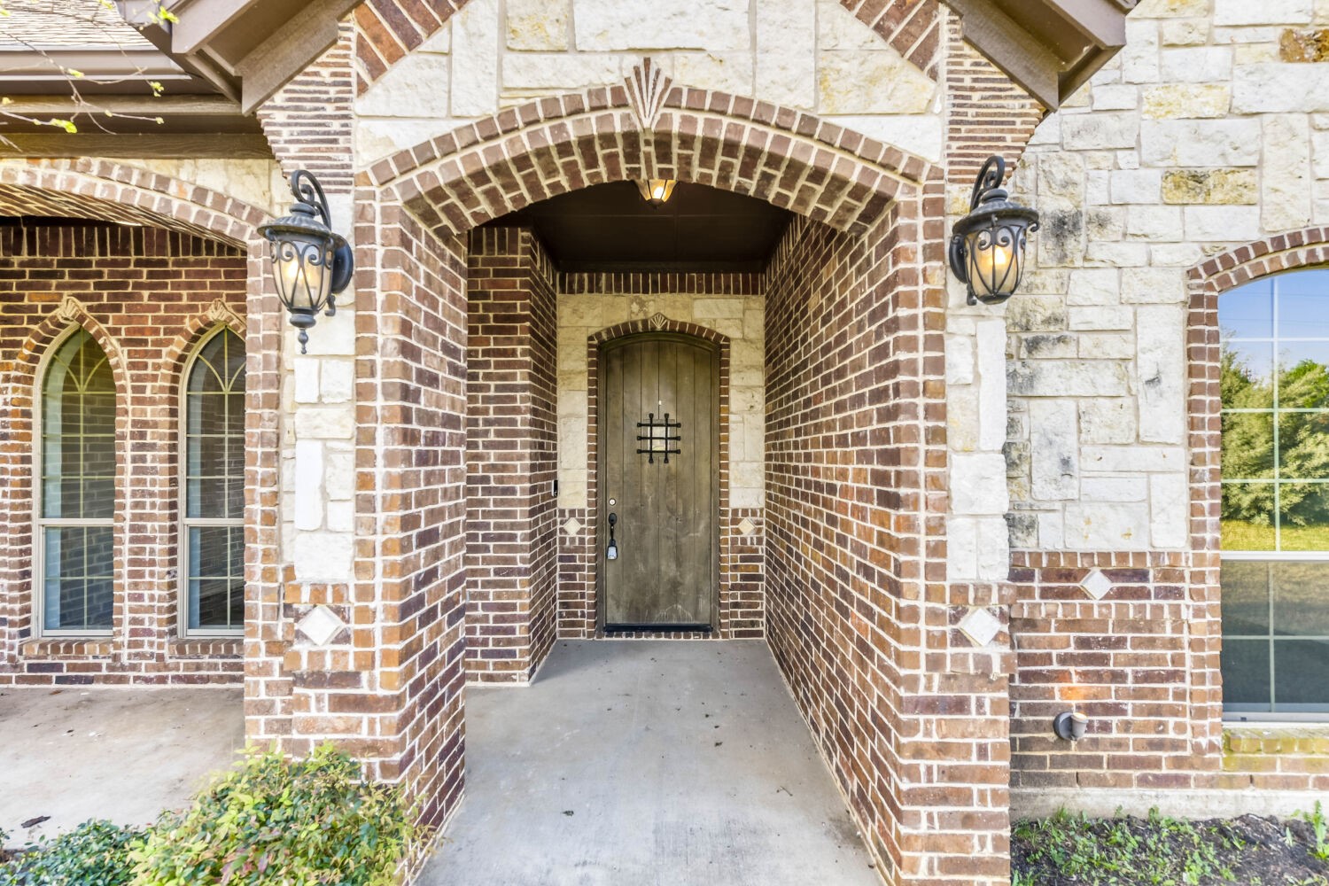 104 Lyndsey Court Boyd TX 76023
