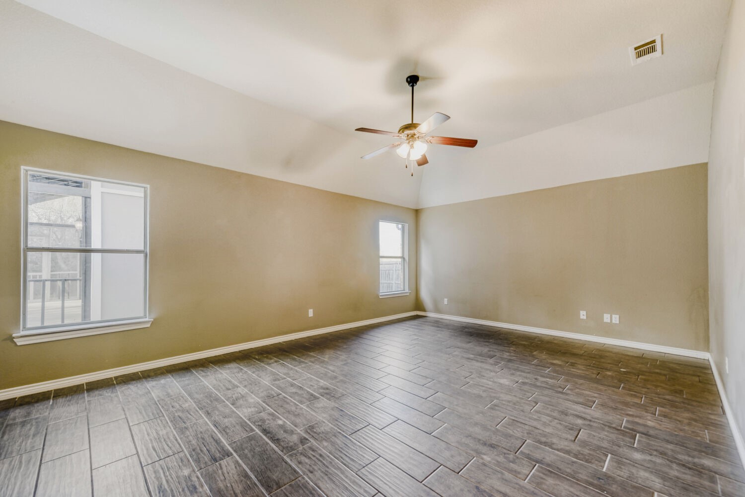 104 Lyndsey Court Boyd TX 76023