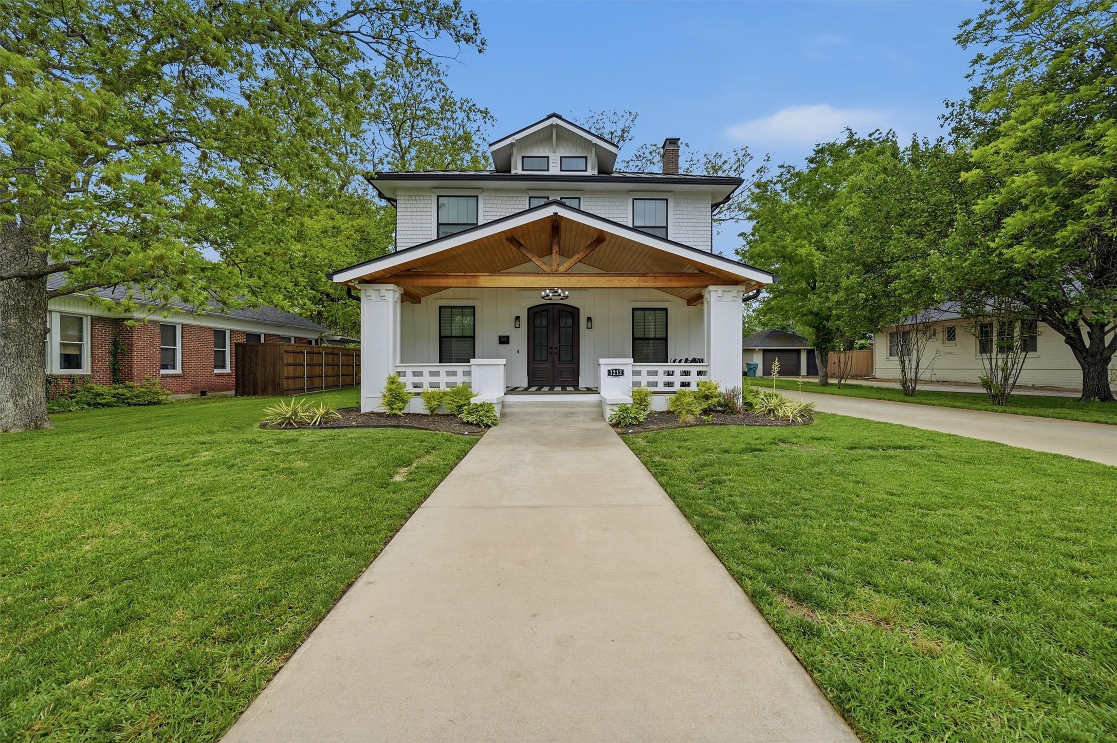 1212 N Woods Street Sherman TX 75092