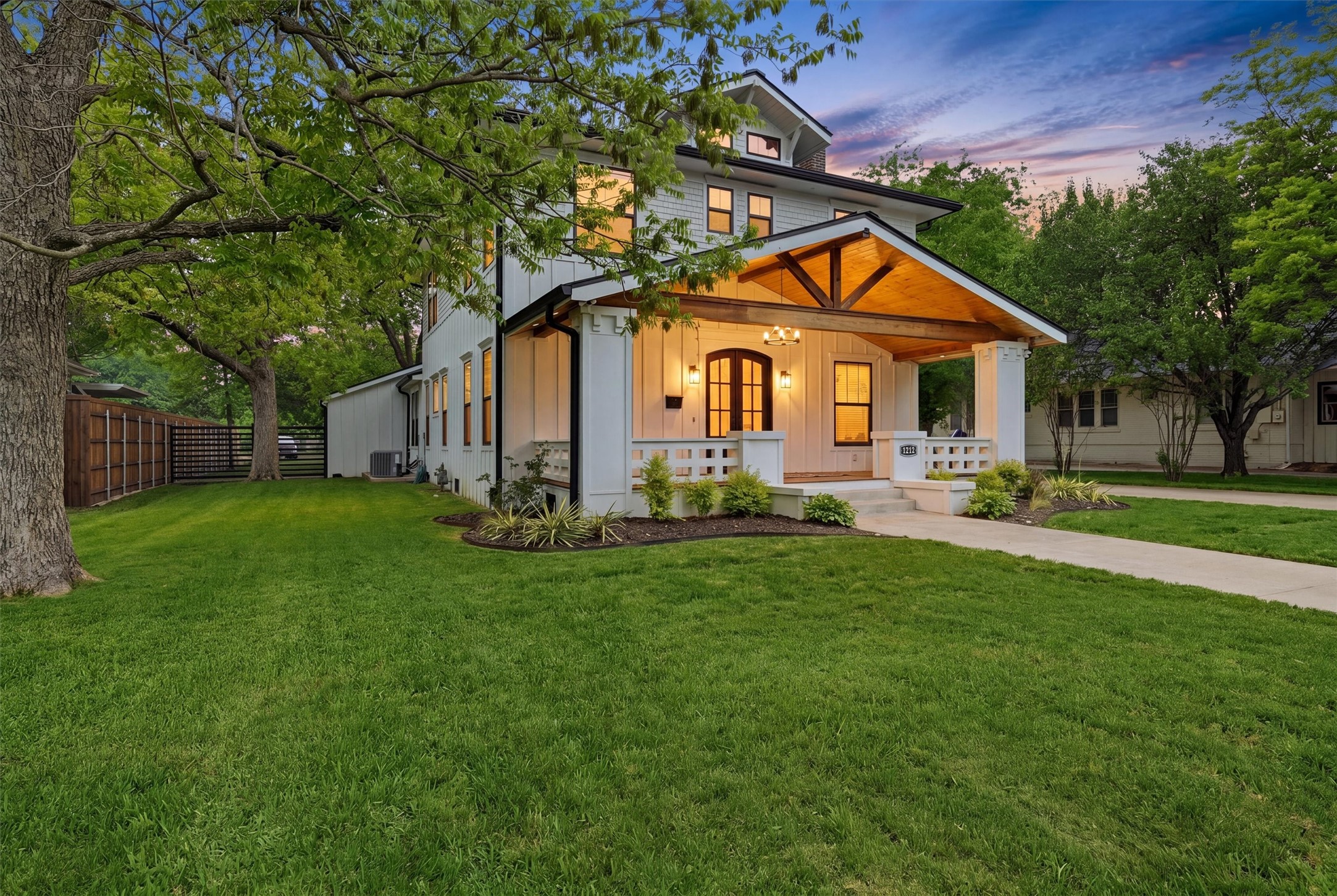 1212 N Woods Street Sherman TX 75092