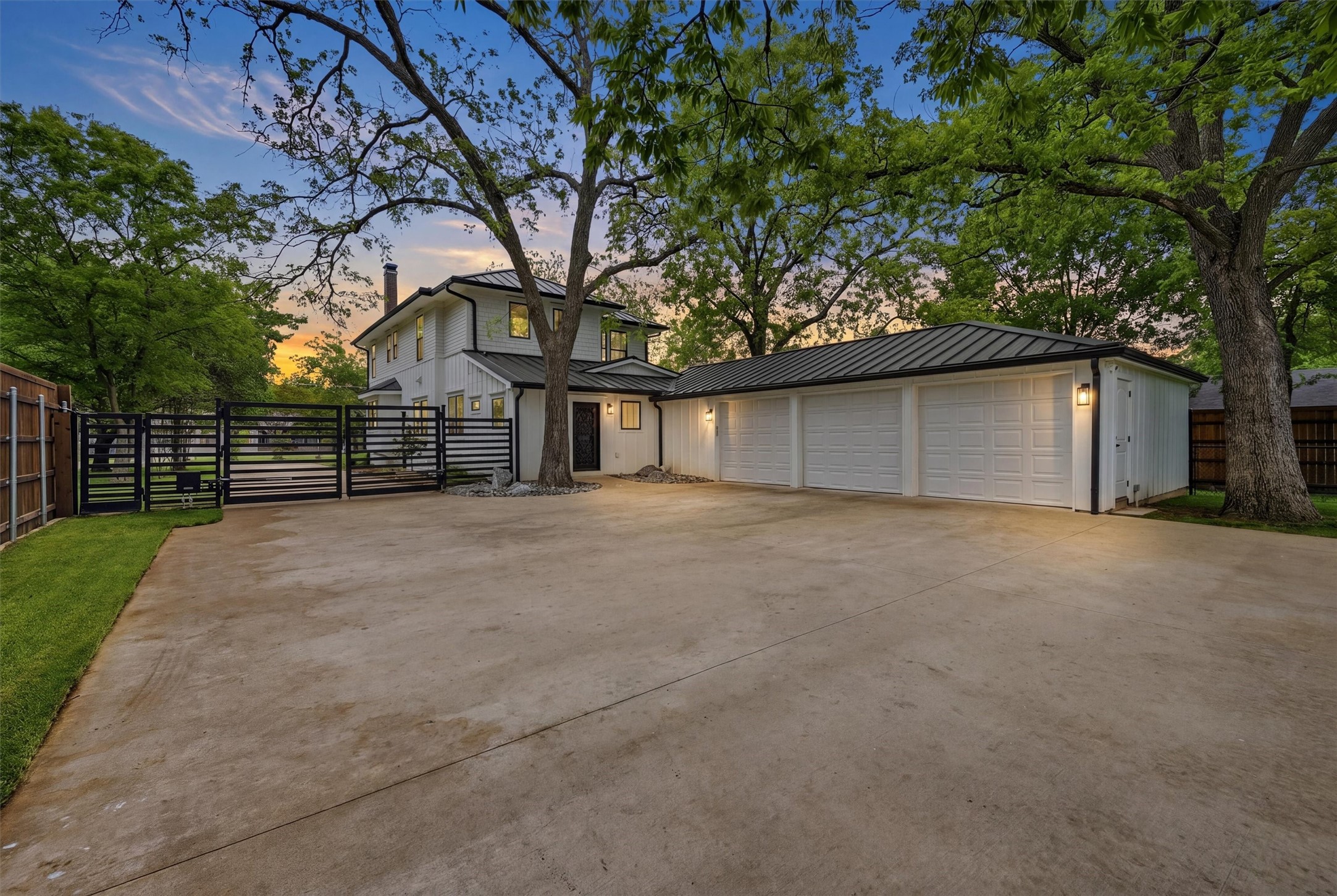 1212 N Woods Street Sherman TX 75092