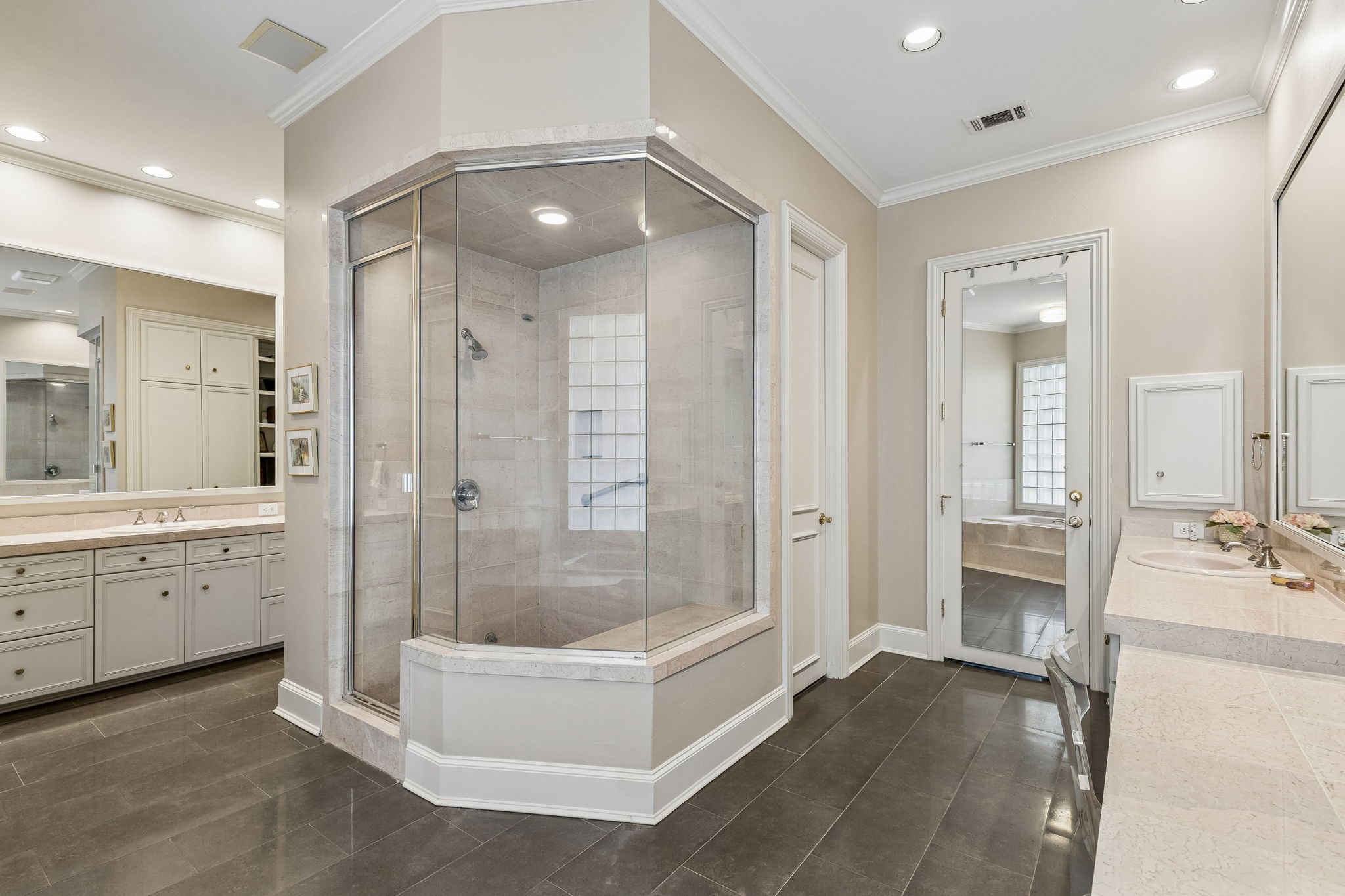 14900 Winnwood Road Addison TX 75254