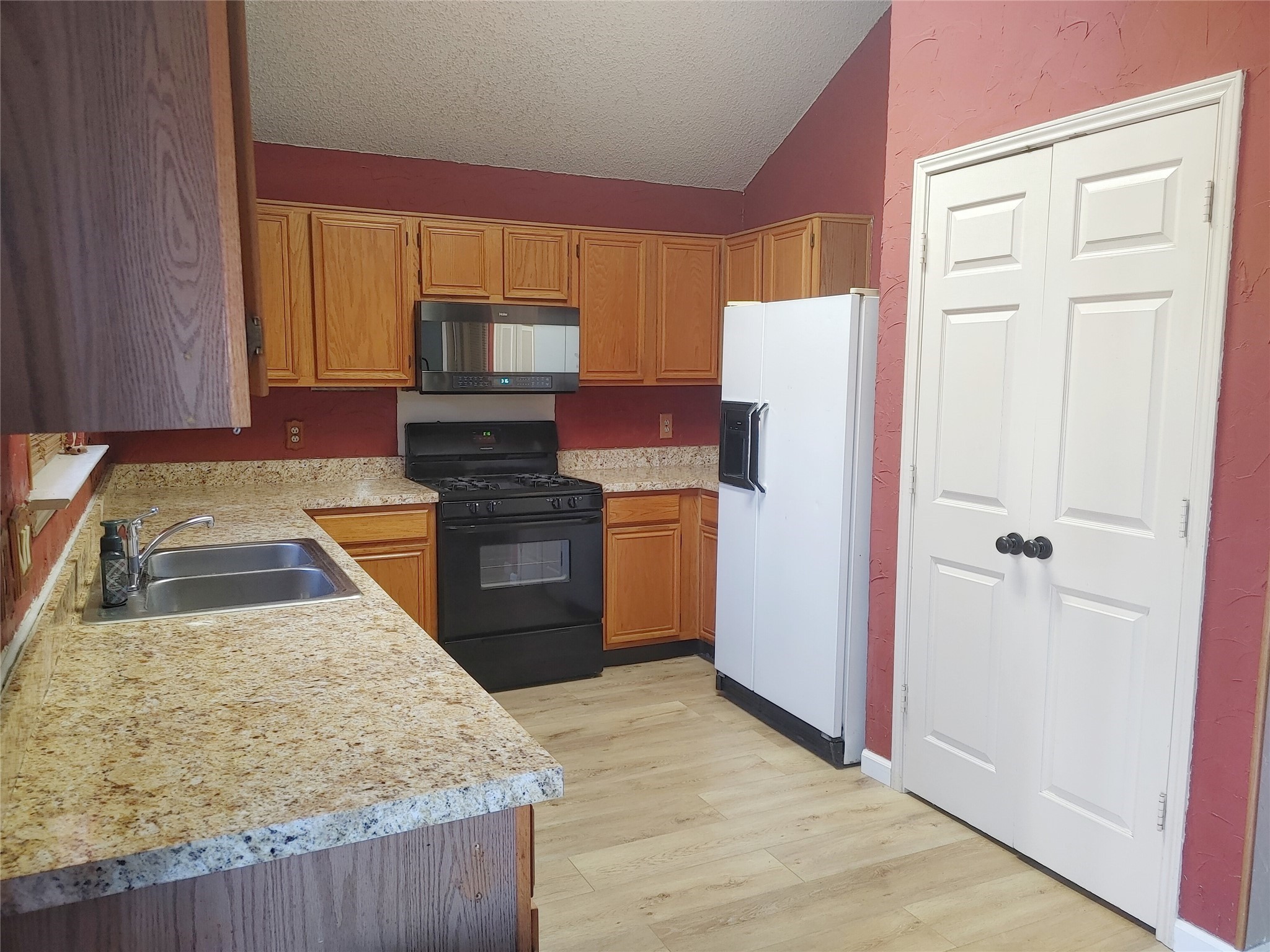 5430 Blue Cove Drive Garland TX 75043