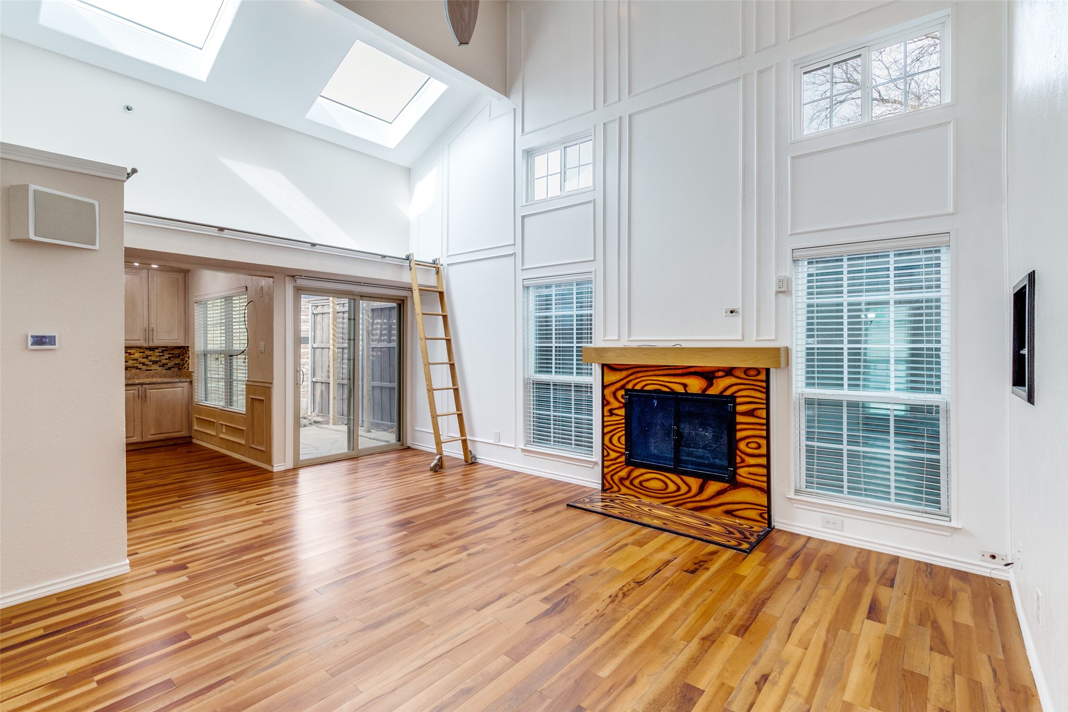 3323 San Jacinto Street Dallas TX 75204