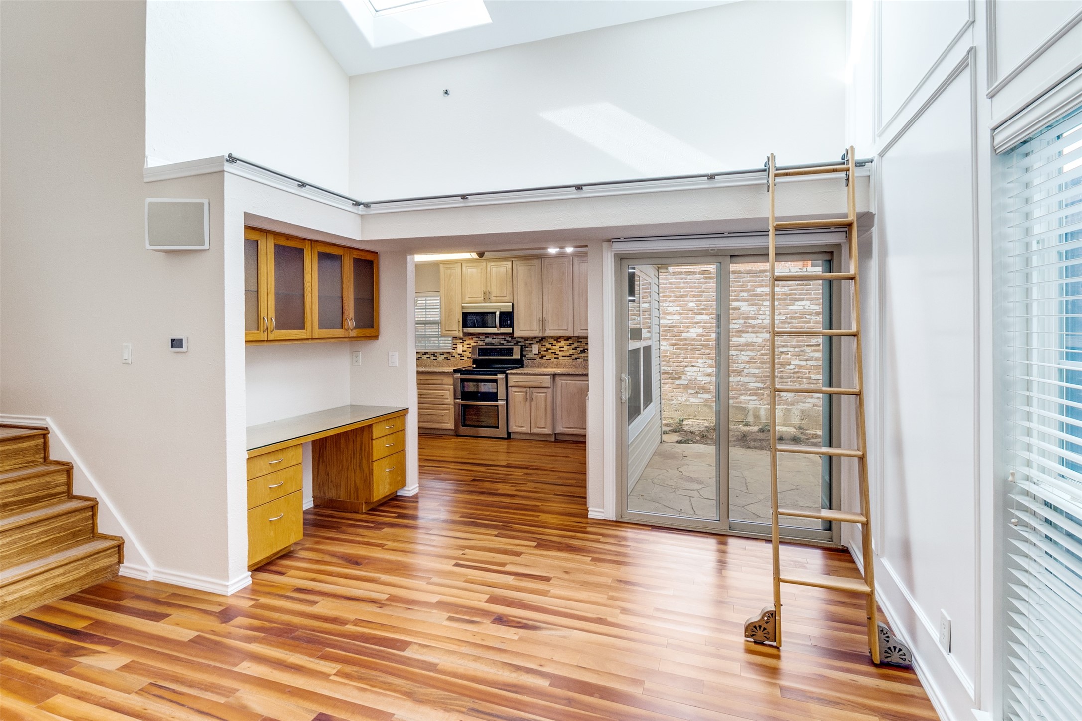 3323 San Jacinto Street Dallas TX 75204