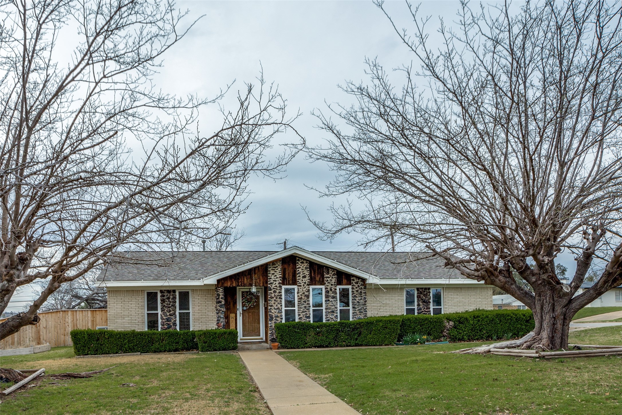 3800 Brookdale Road Benbrook TX 76116
