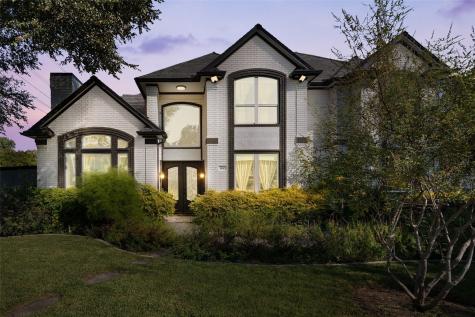 3015 Forestwood Drive Arlington TX 76006